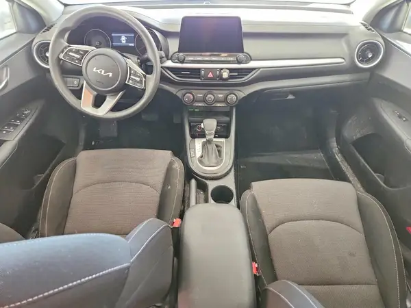 3KPF24ADXRE766240 2024 KIA FORTE - Image 8