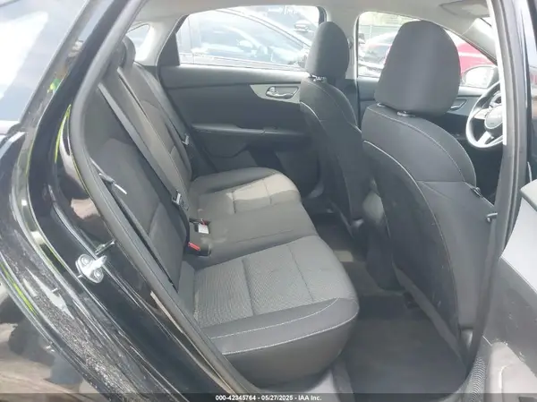 3KPF24ADXRE767226 2024 KIA FORTE - Image 8