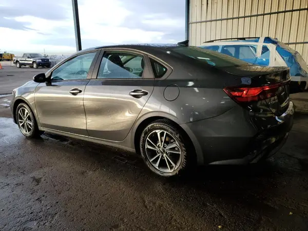 3KPF24ADXRE767792 2024 KIA FORTE - Image 2