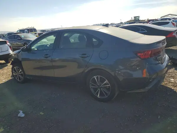 3KPF24ADXRE770899 2024 KIA FORTE - Image 2