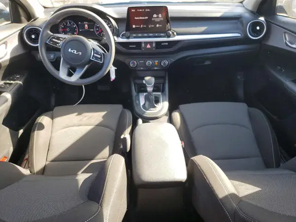 3KPF24ADXRE770899 2024 KIA FORTE - Image 8