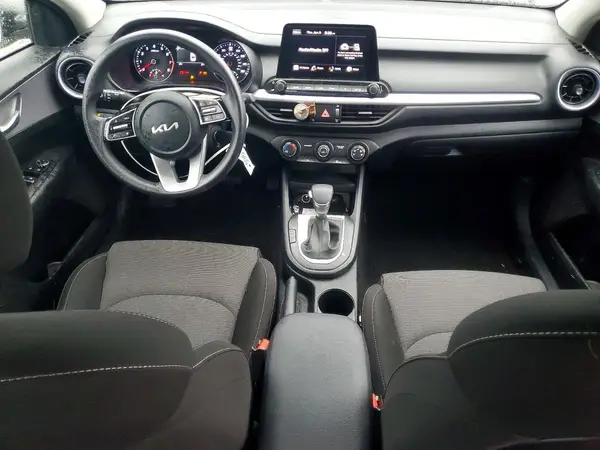 3KPF24ADXRE772121 2024 KIA FORTE - Image 8