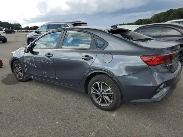 3KPF24ADXRE773964 2024 KIA FORTE - Image 2