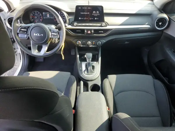 3KPF24ADXRE774144 2024 KIA FORTE - Image 8