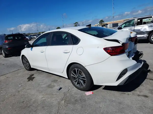 3KPF24ADXRE774614 2024 KIA FORTE - Image 2