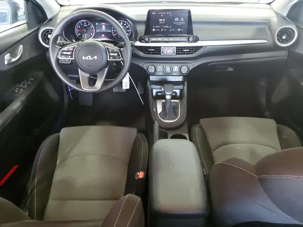 3KPF24ADXRE776511 2024 KIA FORTE - Image 8