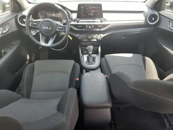 3KPF24ADXRE776931 2024 KIA FORTE - Image 8