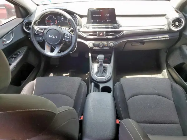 3KPF24ADXRE777481 2024 KIA FORTE - Image 8