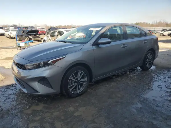 3KPF24ADXRE778890 2024 KIA FORTE - Image 1