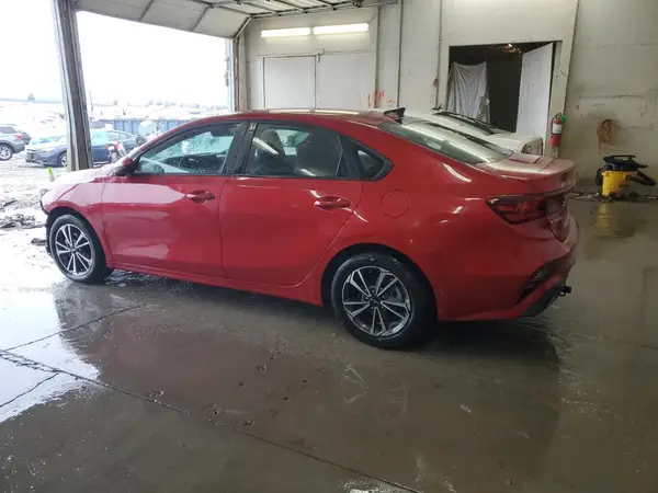 3KPF24ADXRE780476 2024 KIA FORTE - Image 2