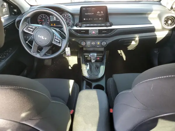 3KPF24ADXRE781448 2024 KIA FORTE - Image 8