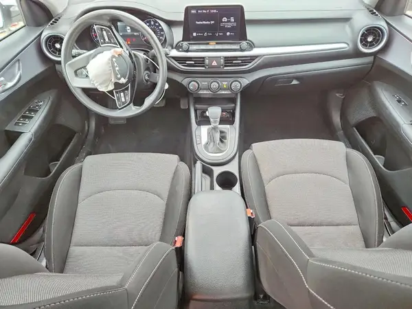 3KPF24ADXRE782051 2024 KIA FORTE - Image 8