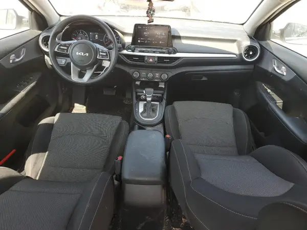 3KPF24ADXRE783426 2024 KIA FORTE - Image 8