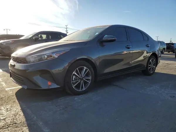 3KPF24ADXRE783636 2024 KIA FORTE - Image 1