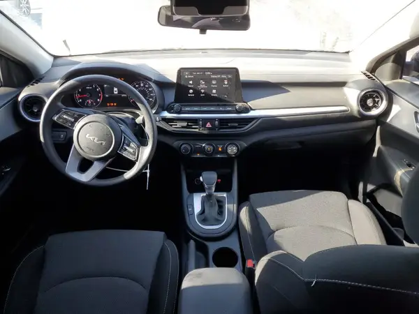 3KPF24ADXRE783636 2024 KIA FORTE - Image 8