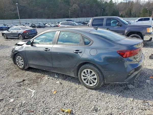3KPF24ADXRE785113 2024 KIA FORTE - Image 2