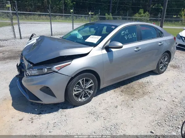 3KPF24ADXRE786939 2024 KIA FORTE - Image 2