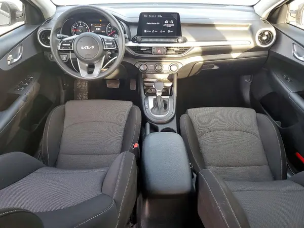 3KPF24ADXRE790229 2024 KIA FORTE - Image 8