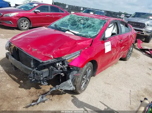 3KPF24ADXRE794605 2024 KIA FORTE - Image 2