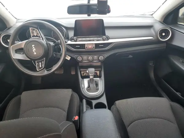 3KPF24ADXRE796127 2024 KIA FORTE - Image 8