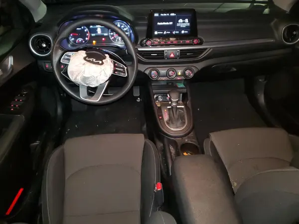 3KPF24ADXRE796404 2024 KIA FORTE - Image 8