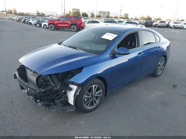3KPF24ADXRE796564 2024 KIA FORTE - Image 2