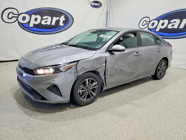 3KPF24ADXRE796614 2024 KIA FORTE - Image 1