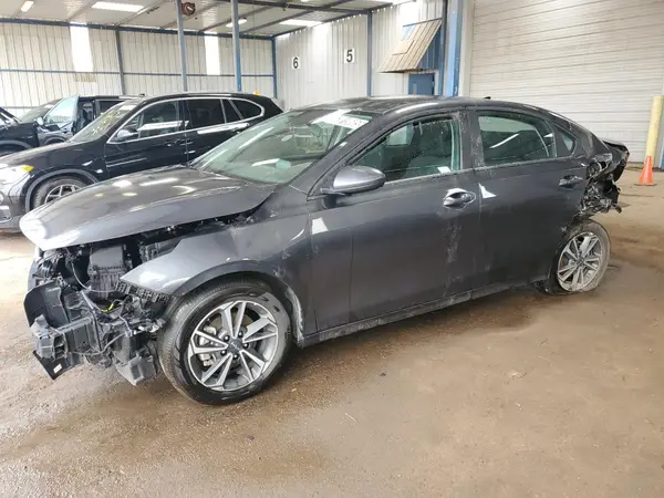 3KPF24ADXRE798878 2024 KIA FORTE - Image 1