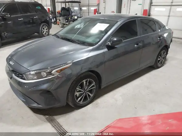 3KPF24ADXRE800466 2024 KIA FORTE - Image 2
