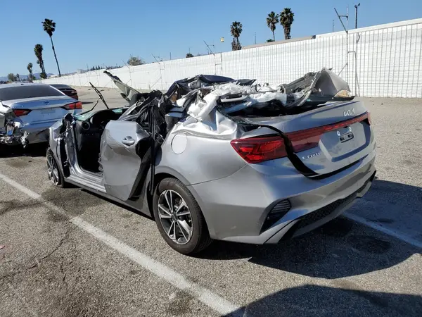 3KPF24ADXRE801374 2024 KIA FORTE - Image 2