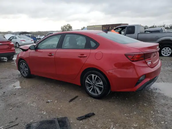 3KPF24ADXRE802184 2024 KIA FORTE - Image 2