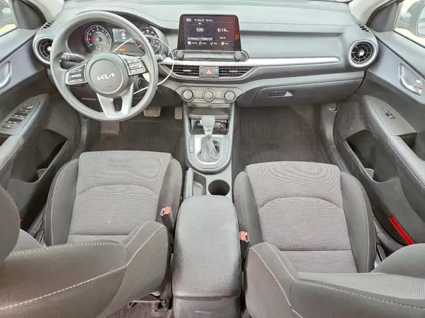 3KPF24ADXRE802931 2024 KIA FORTE - Image 8
