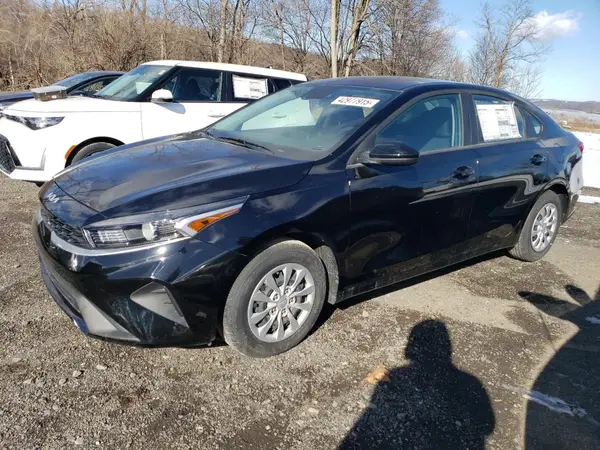 3KPF24ADXRE803366 2024 KIA FORTE - Image 1