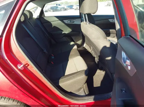 3KPF24ADXRE804128 2024 KIA FORTE - Image 8