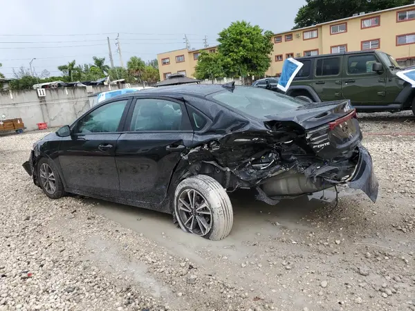 3KPF24ADXRE805697 2024 KIA FORTE - Image 2