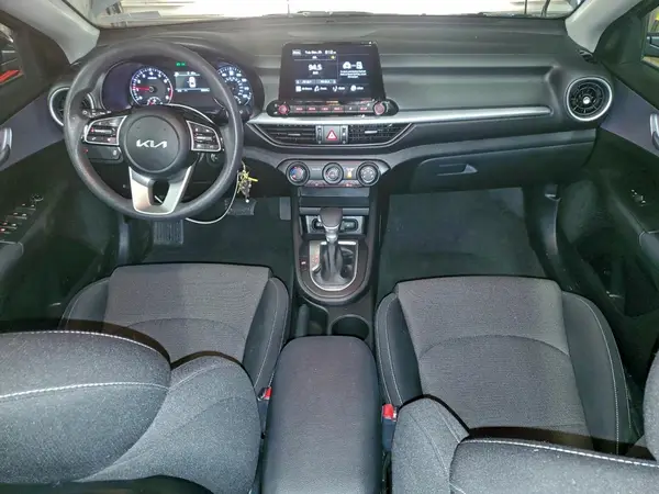 3KPF24ADXRE806834 2024 KIA FORTE - Image 8