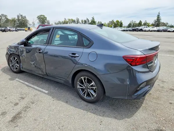3KPF24ADXRE810754 2024 KIA FORTE - Image 2