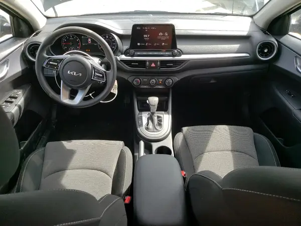 3KPF24ADXRE812116 2024 KIA FORTE - Image 8