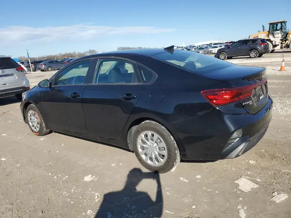 3KPF24ADXRE816425 2024 KIA FORTE - Image 2
