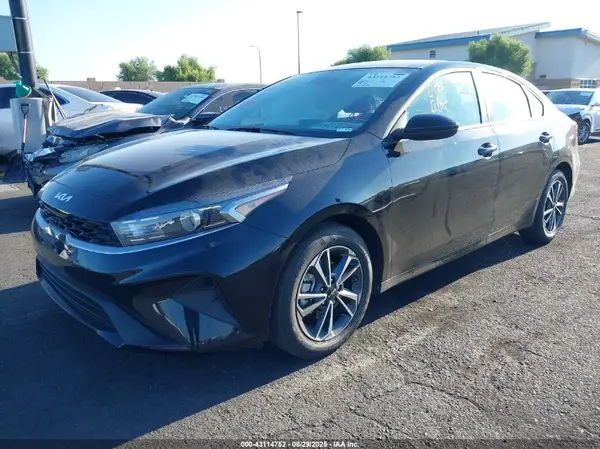 3KPF24ADXRE817378 2024 KIA FORTE - Image 2