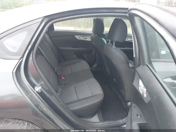 3KPF24ADXRE817588 2024 KIA FORTE - Image 8