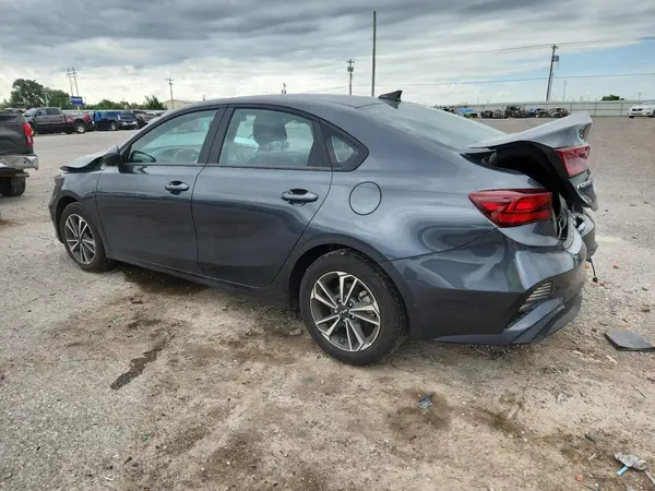 3KPF24ADXRE819115 2021 KIA FORTE - Image 2