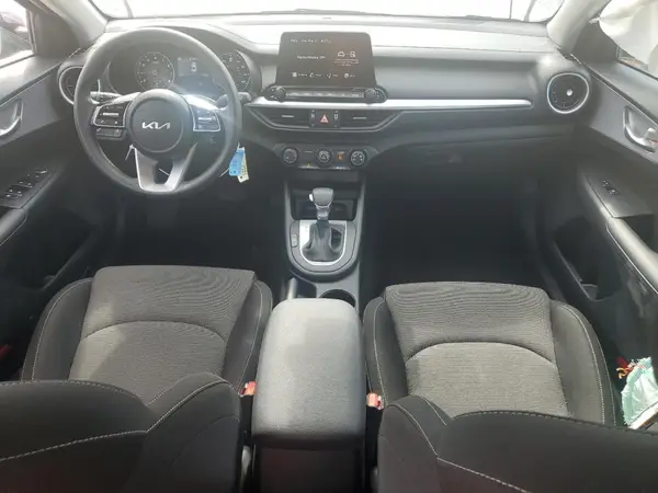 3KPF24ADXRE820040 2024 KIA FORTE - Image 8