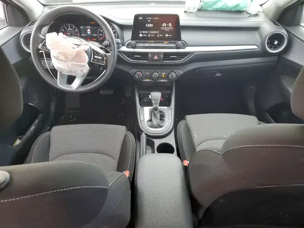 3KPF24ADXRE820782 2024 KIA FORTE - Image 8
