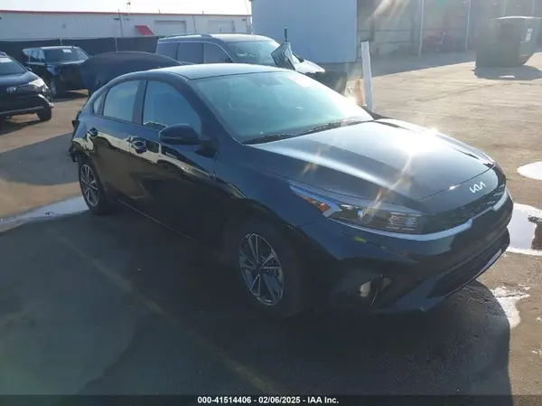 3KPF24ADXRE824413 2024 KIA FORTE - Image 1