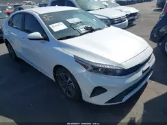 3KPF24ADXRE825772 2024 KIA FORTE