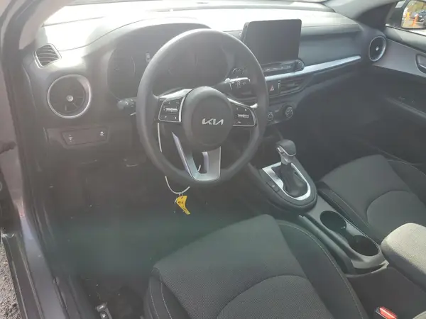3KPF24ADXRE827912 2024 KIA FORTE - Image 8