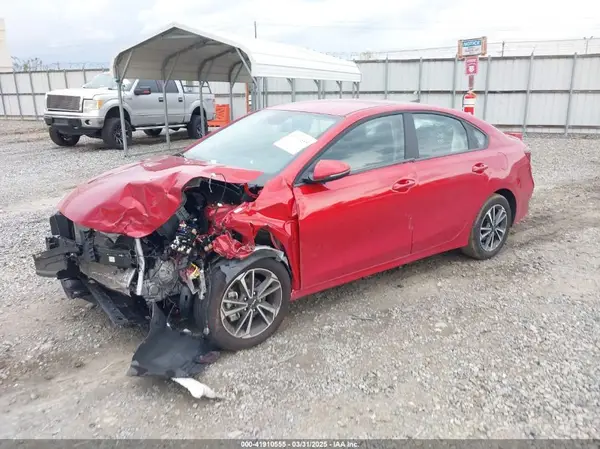 3KPF24ADXRE830874 2024 KIA FORTE - Image 2