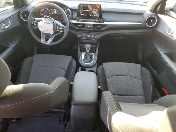 3KPF24ADXRE835864 2024 KIA FORTE - Image 8