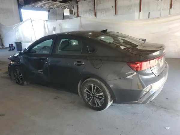 3KPF24ADXRE836447 2024 KIA FORTE - Image 2